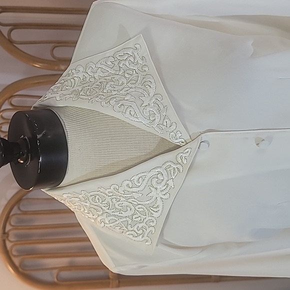 Vintage cream blouse embroidery collar and cuffs - Picture 2 of 15